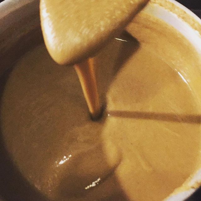5日(水)はお休みを頂きます。ご迷惑をおかけ致します。10月の休み＊＊＊＊第1、第3水曜日、5日と19日ですレンズ豆のス－プ。レンズ豆をたっぷり使ったクリーミーな秋らしいスープです#threadcafe #スゥレッドカフェ今月のお休み #スゥレッドカフェスープ